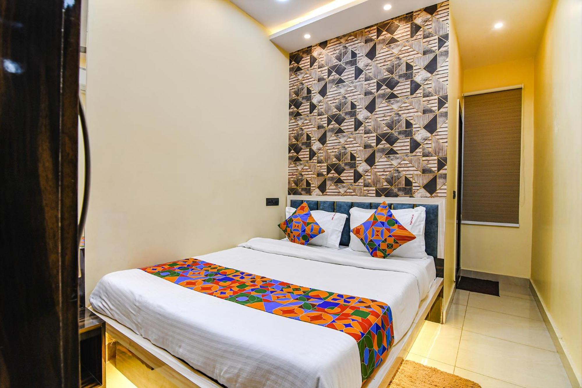 Fabhotel Royal Park Inn - Nr Eden Garden Stadium Calcutta Buitenkant foto